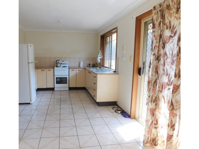 41 CREEK STREET, Bundamba QLD 4304