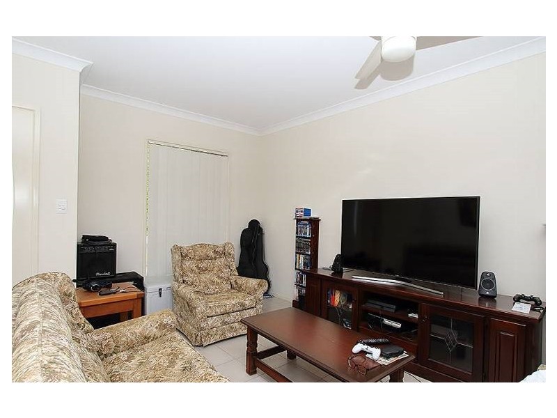 6 FIGTREE COURT, Yamanto QLD 4305