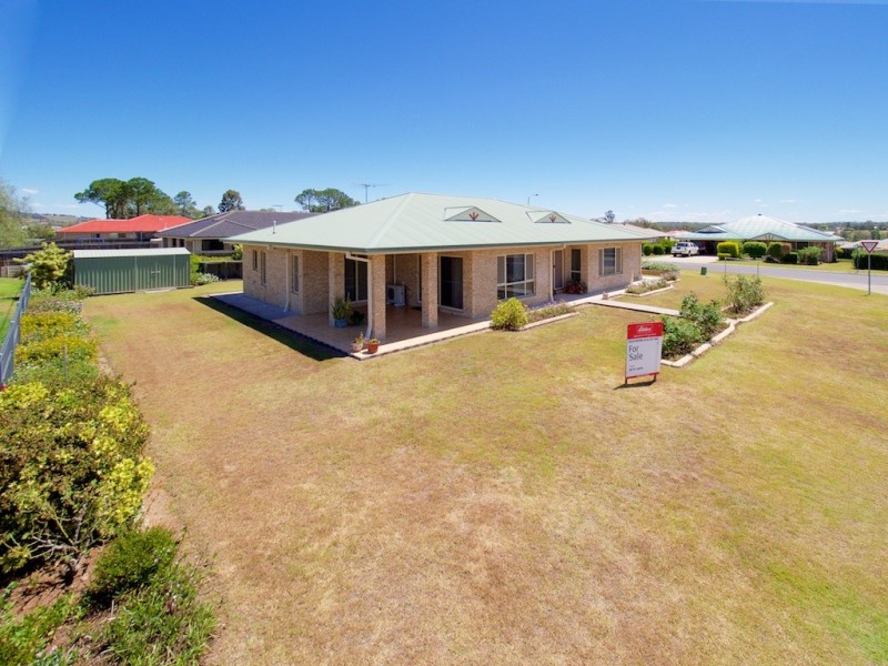 1 WALNUT CRESCENT, Lowood QLD 4311
