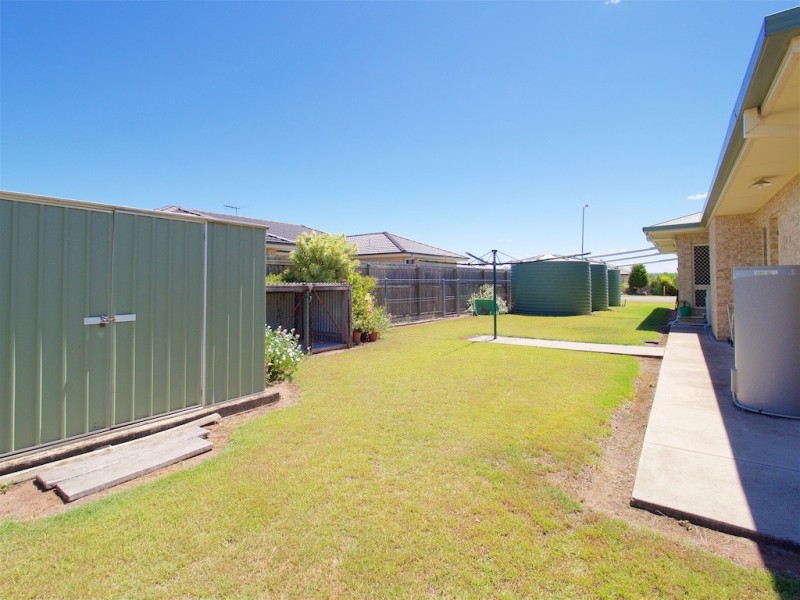 1 WALNUT CRESCENT, Lowood QLD 4311