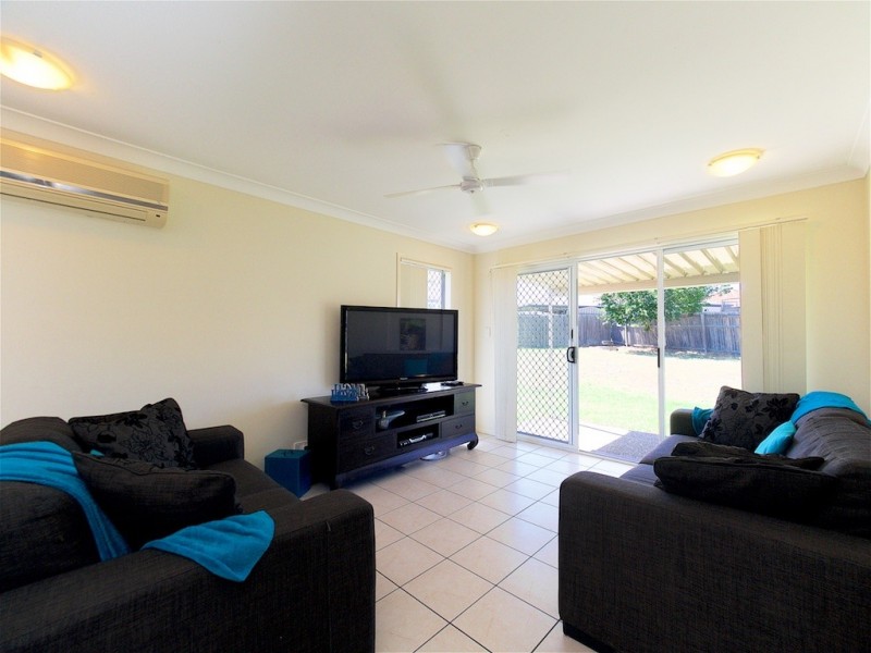 19 ACACIA CLOSE, Raceview QLD 4305