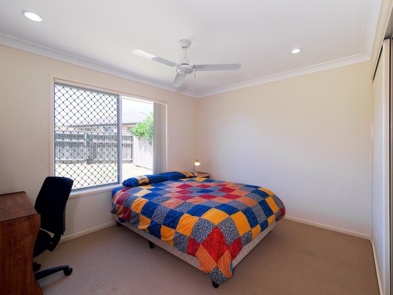 19 ACACIA CLOSE, Raceview QLD 4305