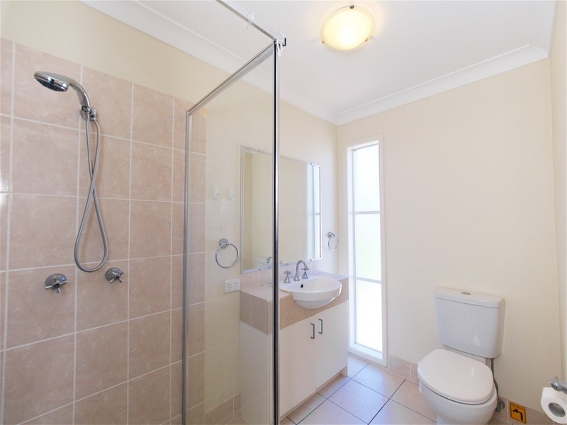 19 ACACIA CLOSE, Raceview QLD 4305