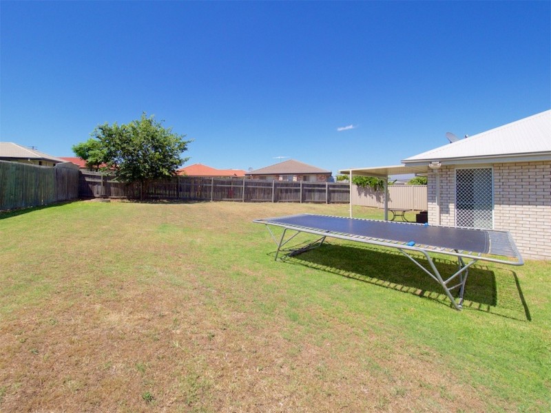 19 ACACIA CLOSE, Raceview QLD 4305