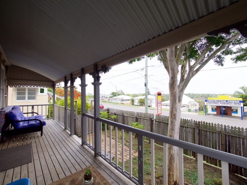 69 DOWNS STREET, North Ipswich QLD 4305