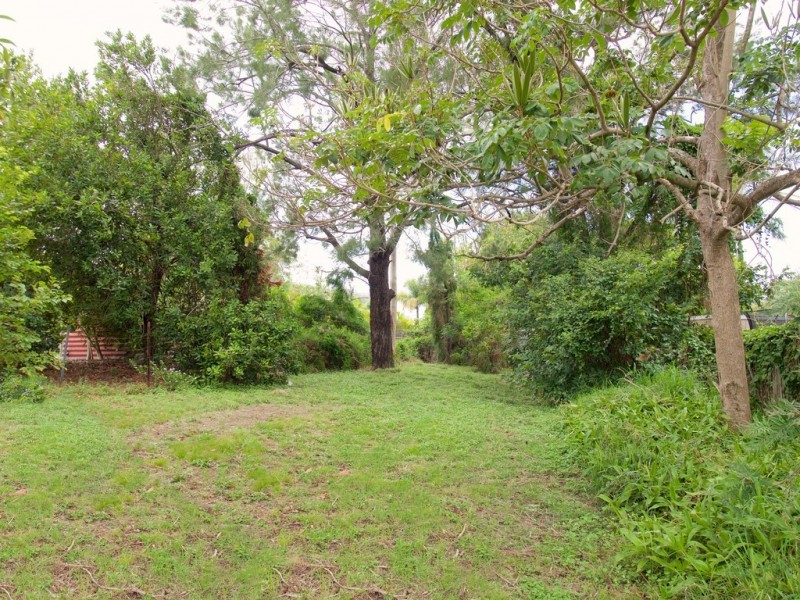 69 DOWNS STREET, North Ipswich QLD 4305