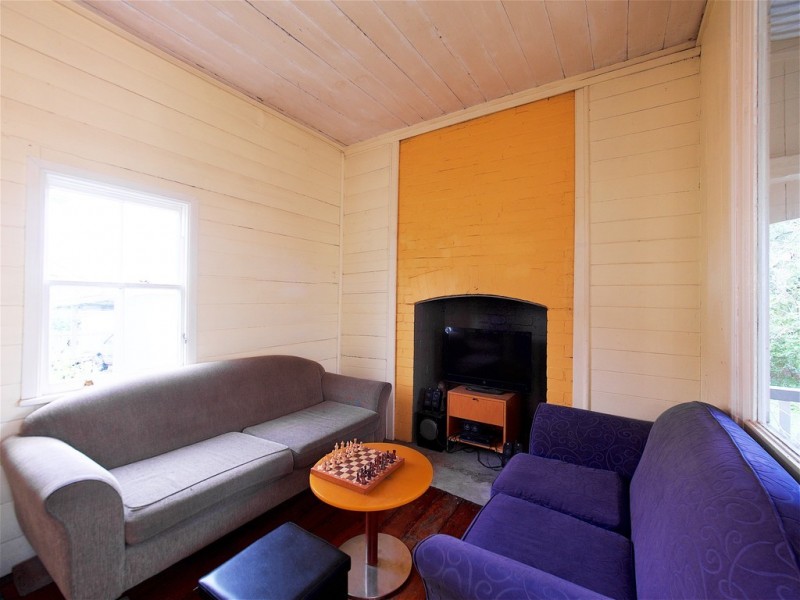 69 DOWNS STREET, North Ipswich QLD 4305