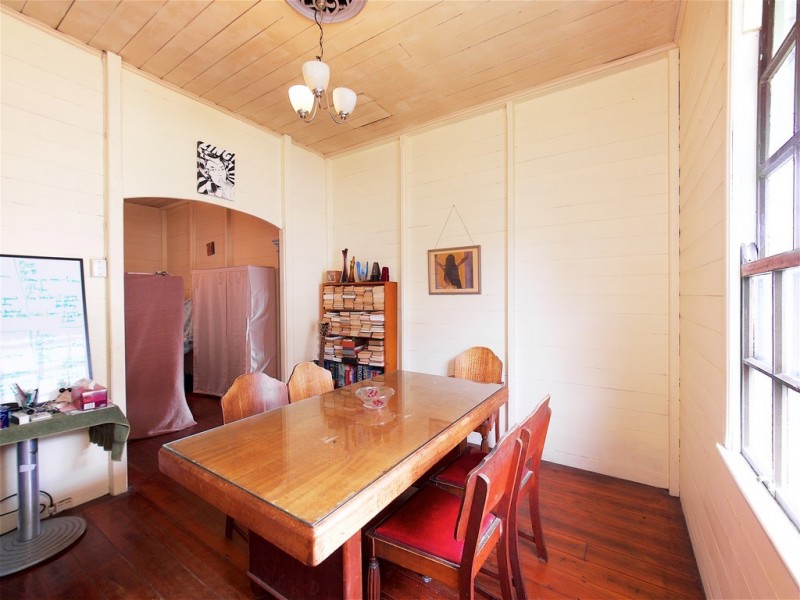 69 DOWNS STREET, North Ipswich QLD 4305