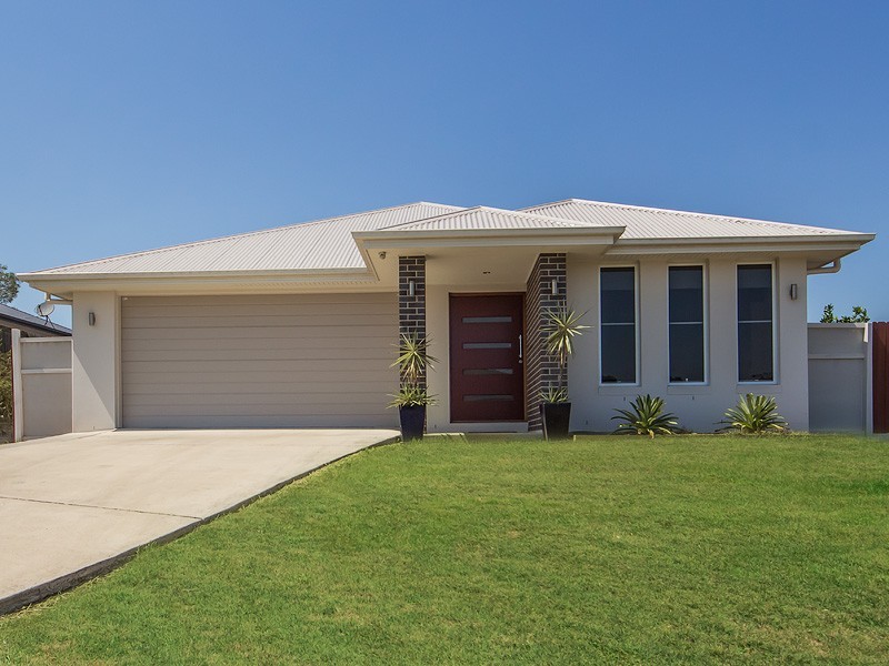 6 TRINITY CRESCENT, Augustine Heights QLD 4300
