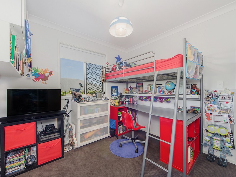 6 TRINITY CRESCENT, Augustine Heights QLD 4300