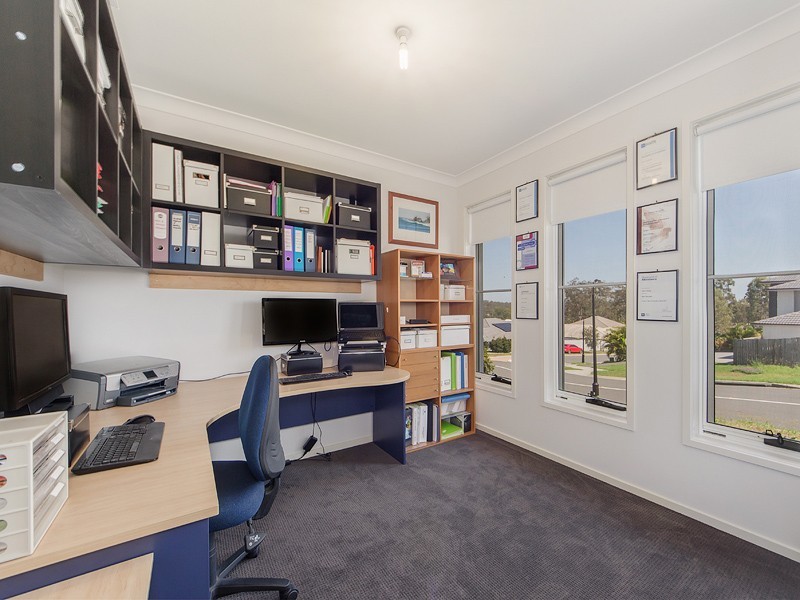 6 TRINITY CRESCENT, Augustine Heights QLD 4300