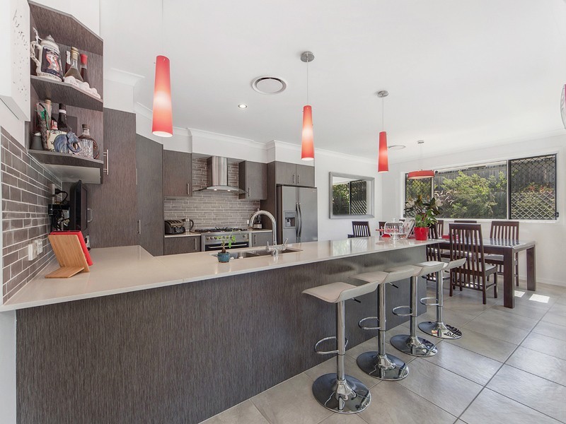 6 TRINITY CRESCENT, Augustine Heights QLD 4300