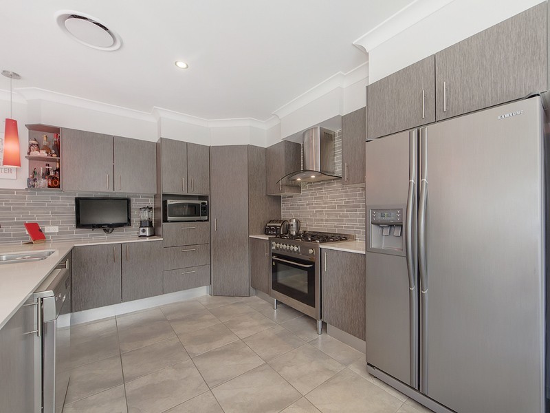 6 TRINITY CRESCENT, Augustine Heights QLD 4300