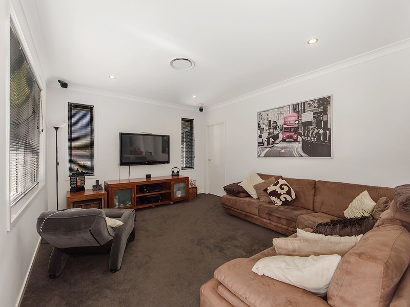 6 TRINITY CRESCENT, Augustine Heights QLD 4300