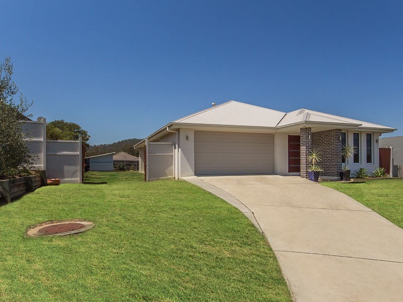 6 TRINITY CRESCENT, Augustine Heights QLD 4300