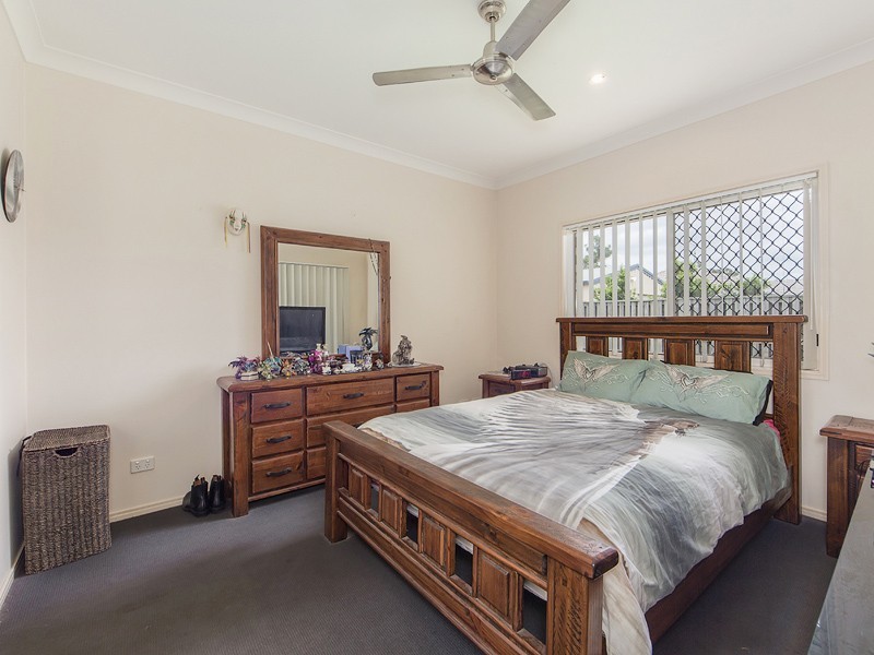 4 BROADWOOD STREET, Fernvale QLD 4306