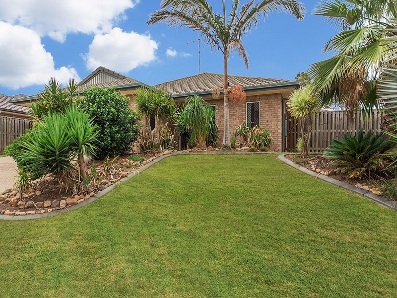4 BROADWOOD STREET, Fernvale QLD 4306