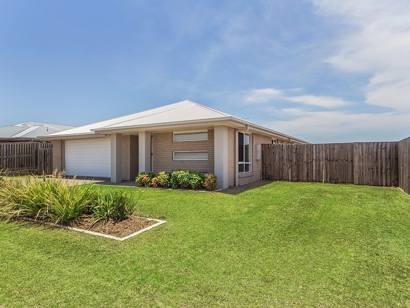 6 COTTONWOOD CRESCENT, Fernvale QLD 4306