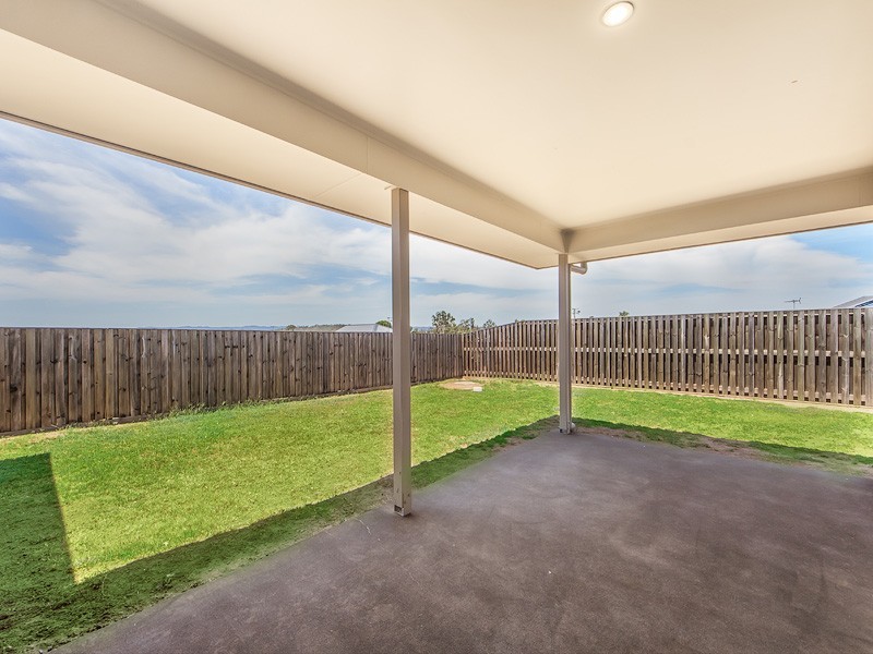 6 COTTONWOOD CRESCENT, Fernvale QLD 4306