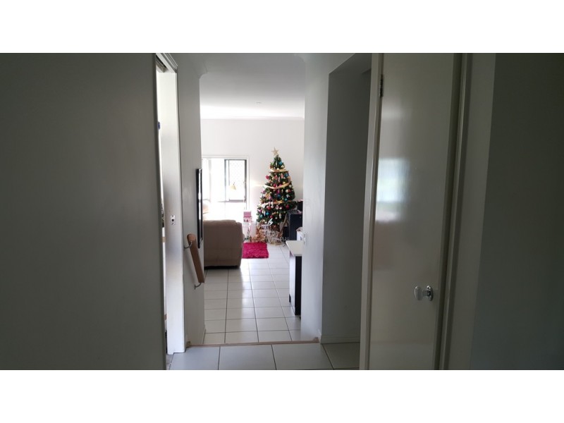 6 DIOR PLACE, Wulkuraka QLD 4305