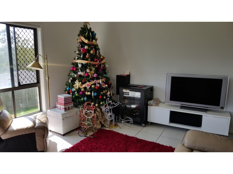 6 DIOR PLACE, Wulkuraka QLD 4305