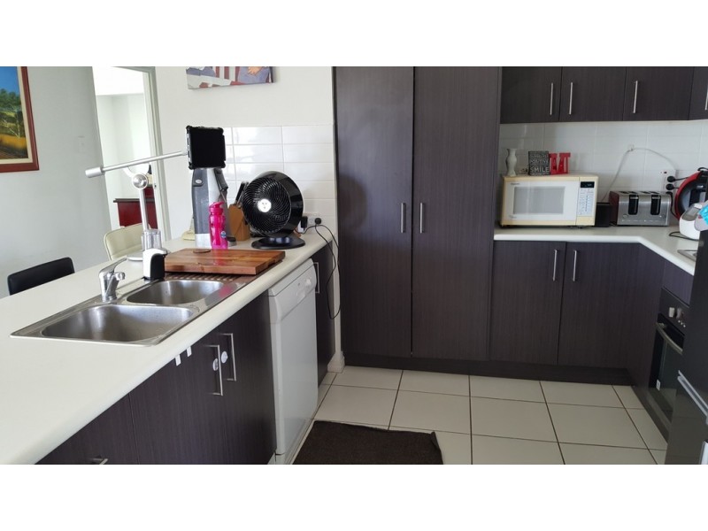 6 DIOR PLACE, Wulkuraka QLD 4305