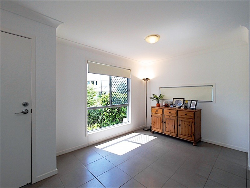 2/51 RIVER ROAD, Bundamba QLD 4304