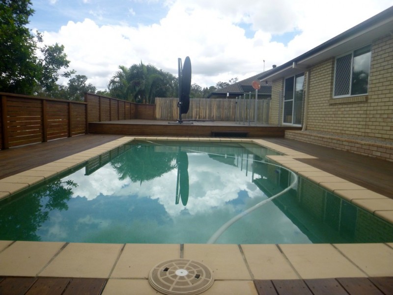 8 Dalewood Place, Moggill QLD 4070