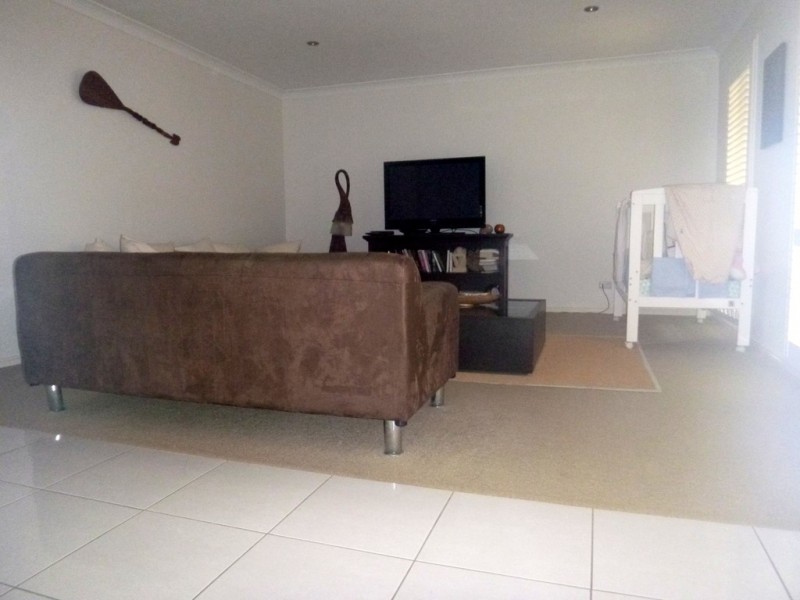 8 Dalewood Place, Moggill QLD 4070