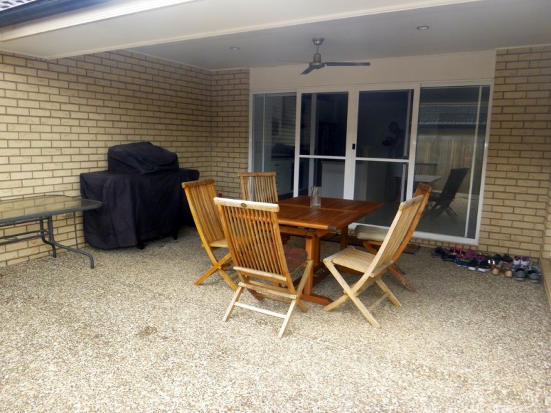 8 Dalewood Place, Moggill QLD 4070