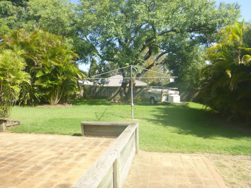 52 Kynance Street, Leichhardt QLD 4305