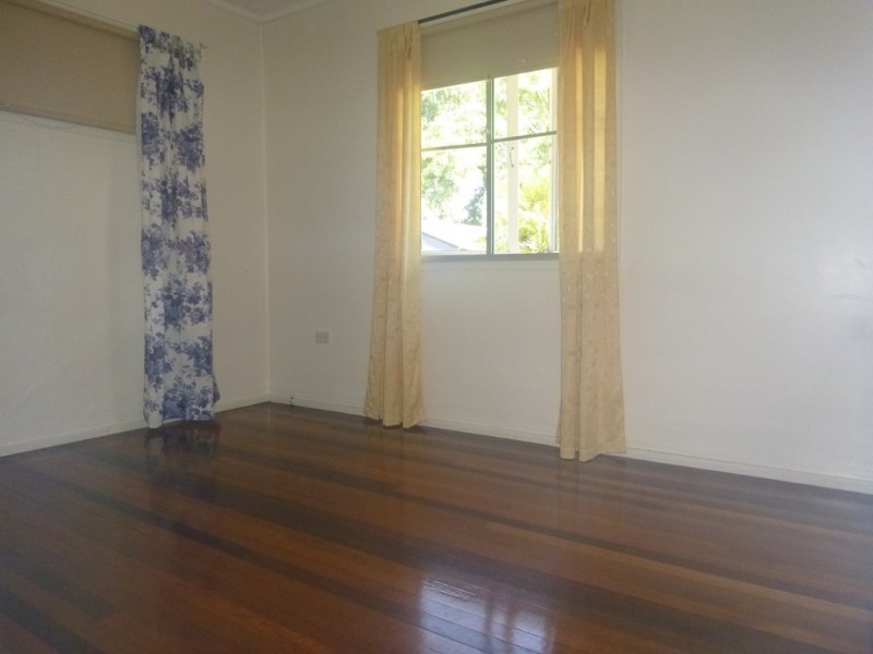 52 Kynance Street, Leichhardt QLD 4305