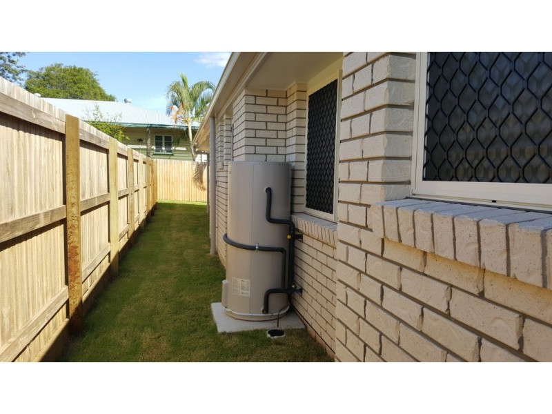 4 CONIFER AVENUE, Brassall QLD 4305