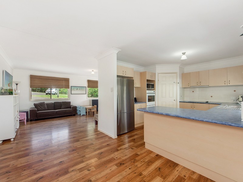 6 NIDUS COURT, Fernvale QLD 4306