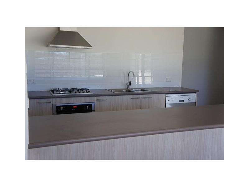 18 Cottonwood Street, Fernvale QLD 4306