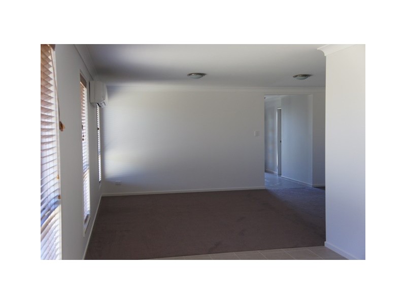 18 Cottonwood Street, Fernvale QLD 4306