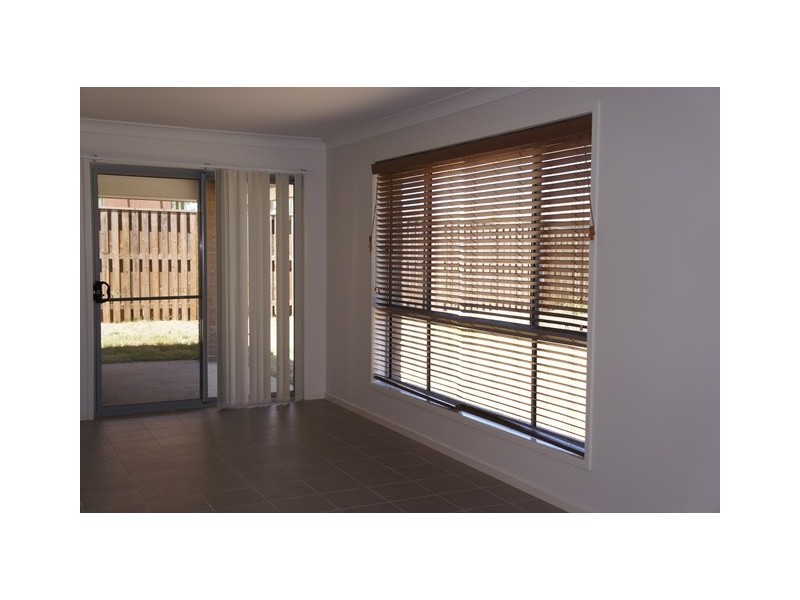 18 Cottonwood Street, Fernvale QLD 4306