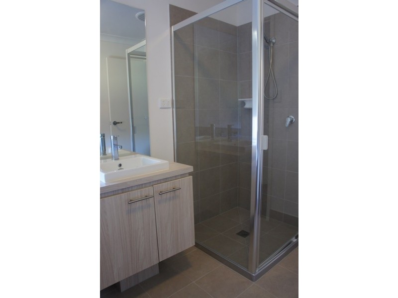 18 Cottonwood Street, Fernvale QLD 4306