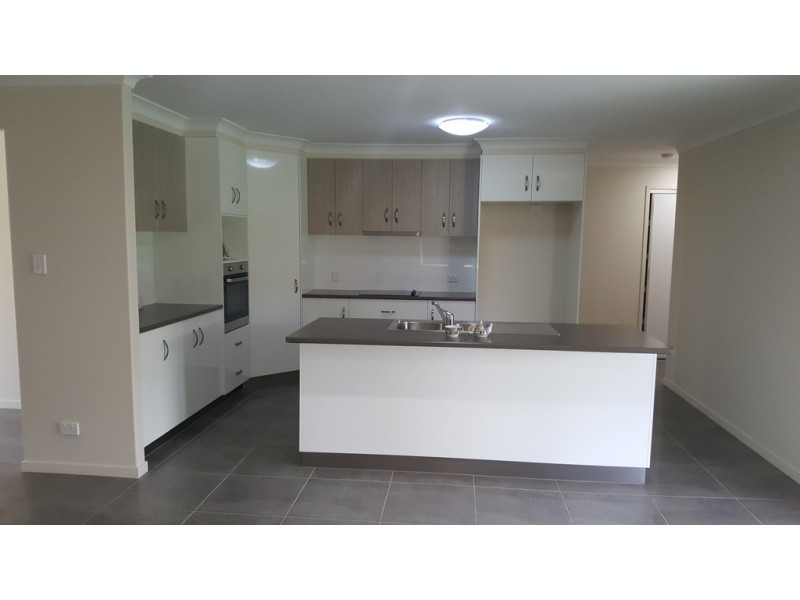 40 CONIFER AVENUE, Brassall QLD 4305