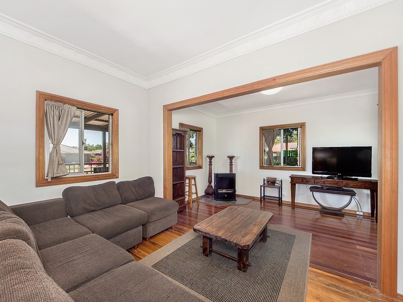 8 MACAULAY STREET, Fernvale QLD 4306