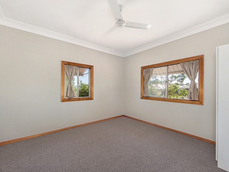 8 MACAULAY STREET, Fernvale QLD 4306