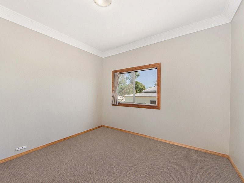 8 MACAULAY STREET, Fernvale QLD 4306
