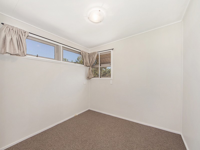8 MACAULAY STREET, Fernvale QLD 4306