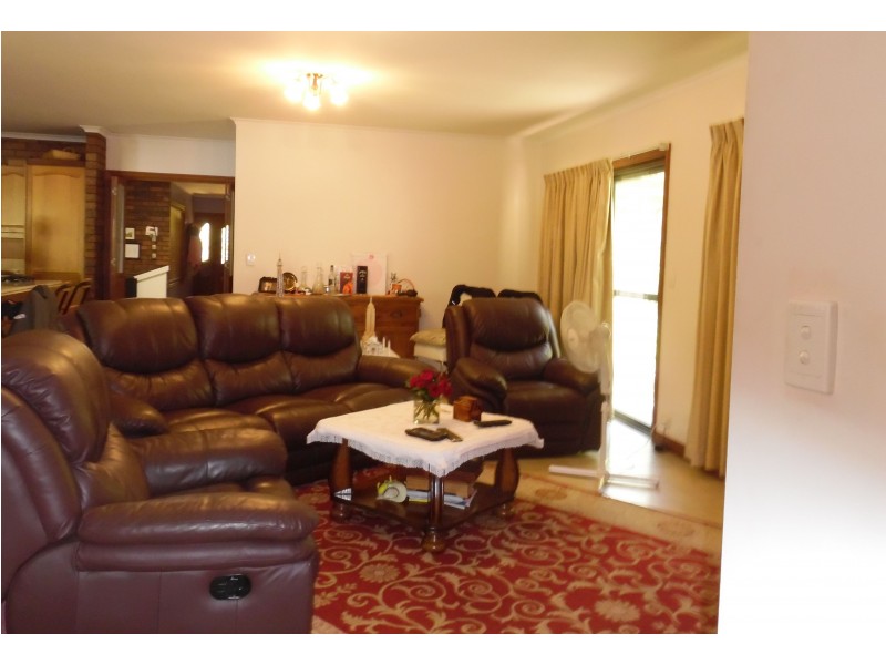 51 MAZZARD STREET, Bellbowrie QLD 4070