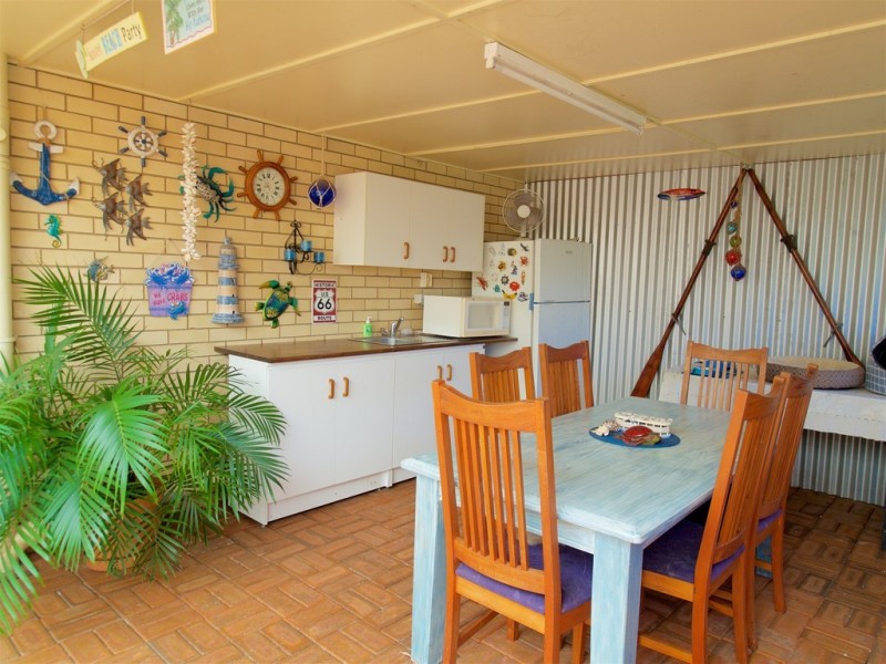 8 BOURKE STREET, Brassall QLD 4305