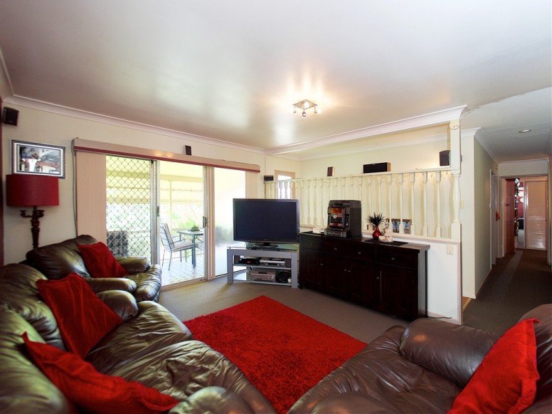 8 BOURKE STREET, Brassall QLD 4305