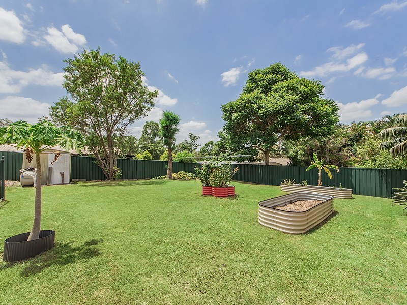 27 SWEETGUM STREET, Bellbowrie QLD 4070