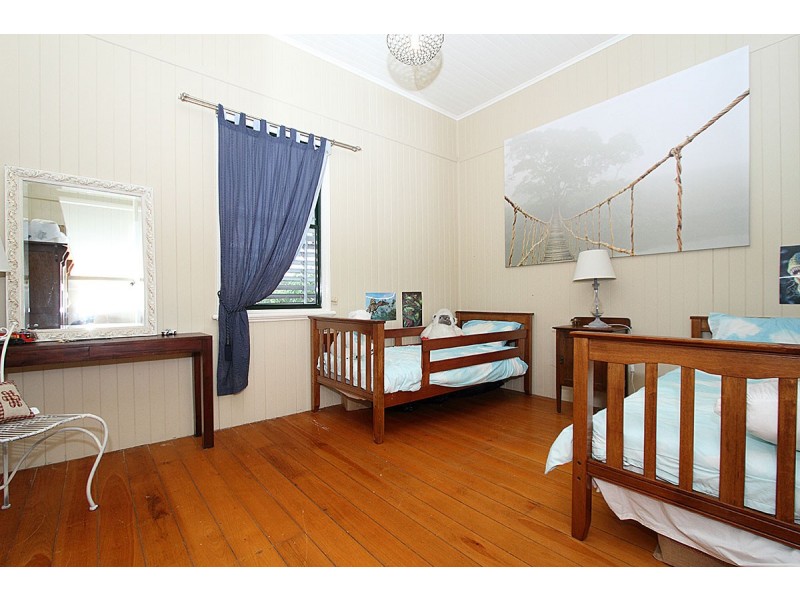 31B WOODFORD STREET, One Mile QLD 4305