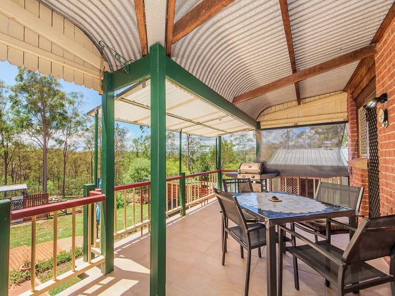 112 LOCKYER VIEW ROAD, Wivenhoe Pocket QLD 4306