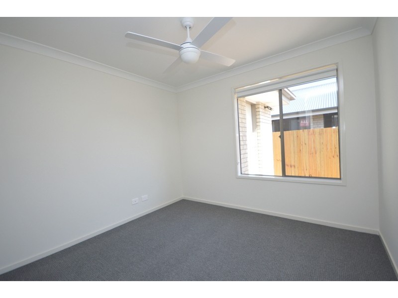 42 John carroll Way, Redbank Plains QLD 4301